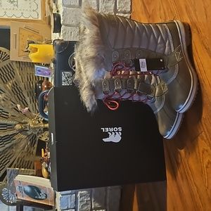NWT Sorel Winter Boots.